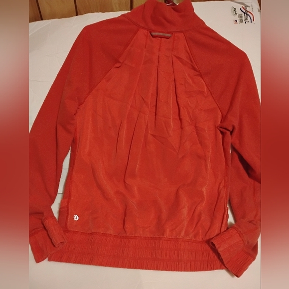 Lululemon Gather back Jacket size 8 Full Zip - Picture 2 of 4